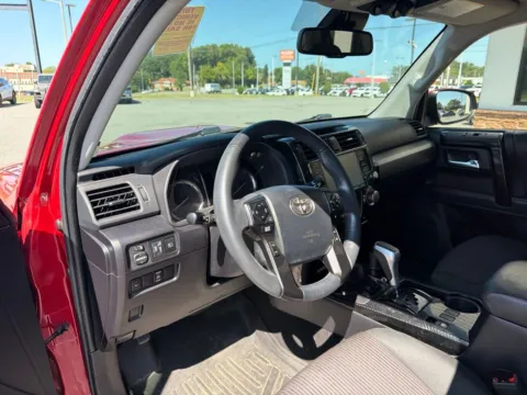 More photos of 2021 Toyota 4Runner TRD Off-Road at Jerry Hunt Supercenter - Lexington, NC