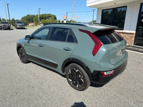 More photos of 2024 Kia Niro EV Wave at Jerry Hunt Supercenter - Lexington, NC