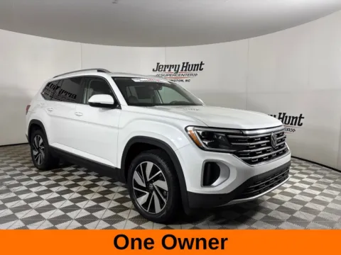 More photos of 2024 Volkswagen Atlas 2.0T SEL at Jerry Hunt Supercenter - Lexington, NC