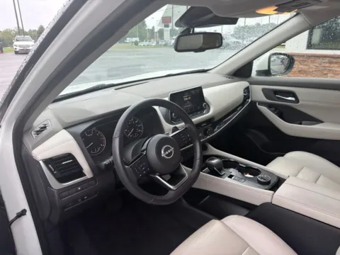 More photos of 2023 Nissan Rogue SL at Jerry Hunt Supercenter - Lexington, NC