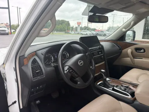 More photos of 2023 Nissan Armada SL at Jerry Hunt Supercenter - Lexington, NC