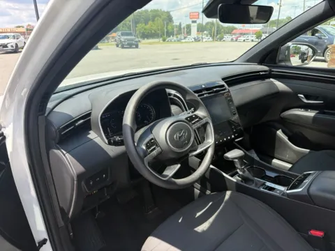 More photos of 2024 Hyundai Santa Cruz SEL at Jerry Hunt Supercenter - Lexington, NC