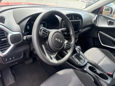 More photos of 2025 Kia Soul LX at Jerry Hunt Supercenter - Lexington, NC