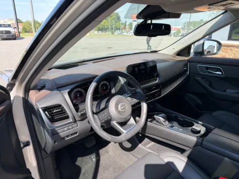 More photos of 2023 Nissan Rogue Platinum at Jerry Hunt Supercenter - Lexington, NC