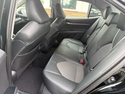 More photos of 2020 Toyota Camry SE at Jerry Hunt Supercenter - Lexington, NC