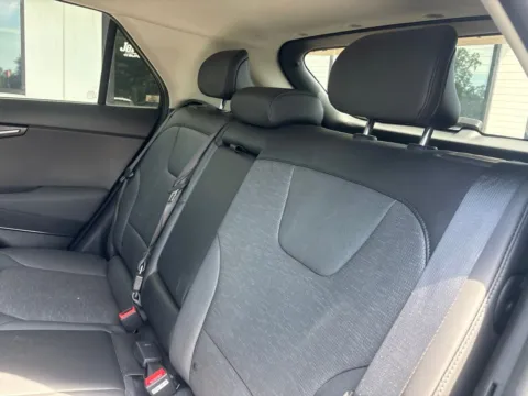More photos of 2023 Kia Niro EV Wave at Jerry Hunt Supercenter - Lexington, NC