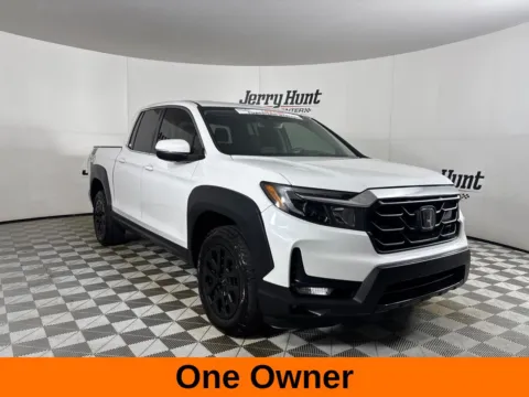 More photos of 2023 Honda Ridgeline RTL at Jerry Hunt Supercenter - Lexington, NC