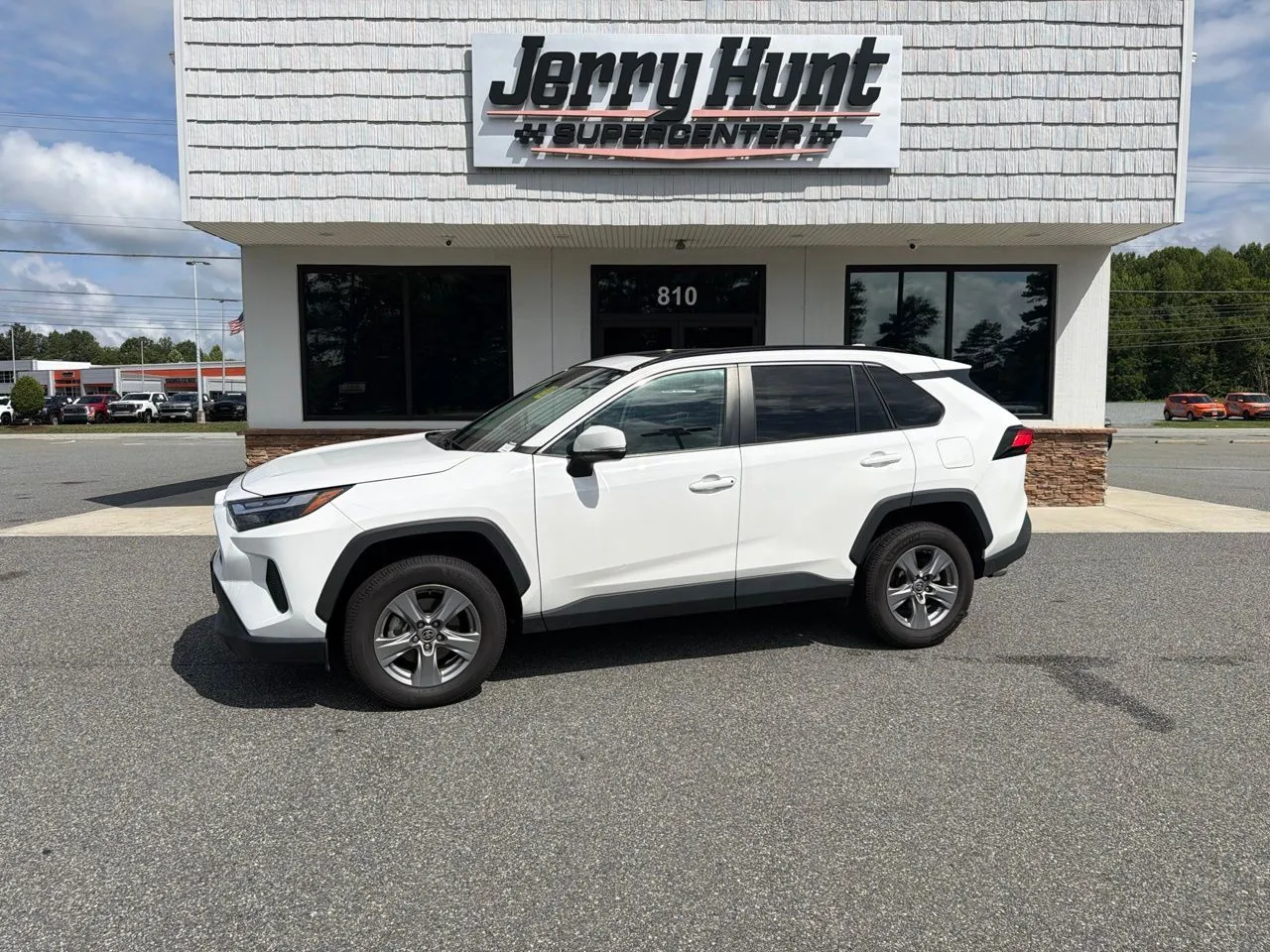 White 2022 Toyota RAV4 XLE for sale in Lexington, NC