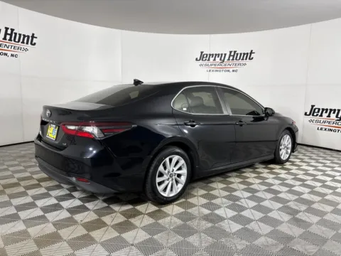 More photos of 2022 Toyota Camry LE at Jerry Hunt Supercenter - Lexington, NC