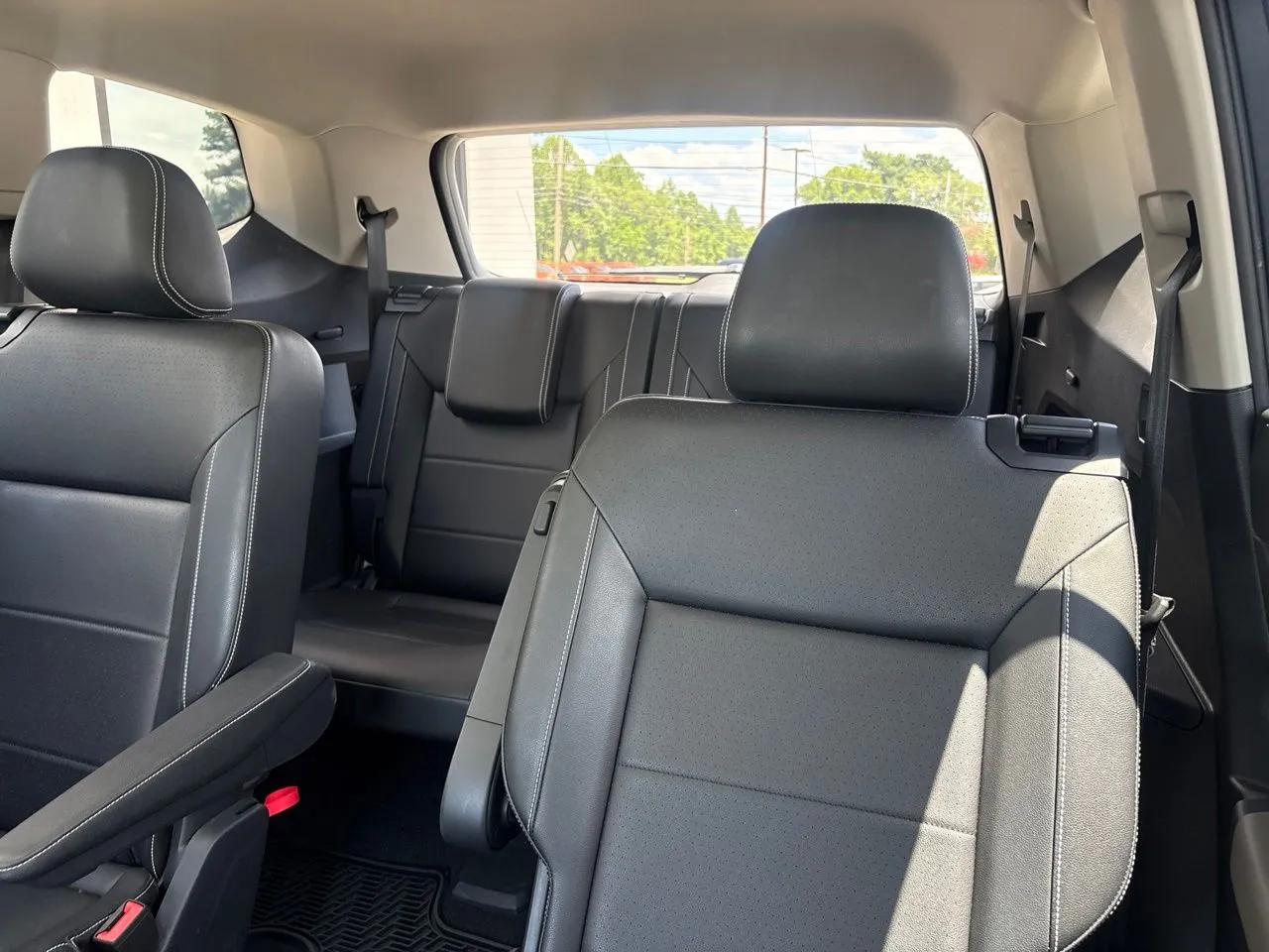 Used 2023 Volkswagen Atlas 3.6L V6 SE w/Technology for sale in