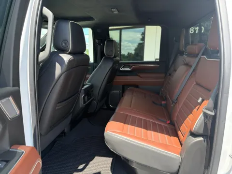 More photos of 2024 GMC Sierra 2500HD Denali Ultimate at Jerry Hunt Supercenter - Lexington, NC