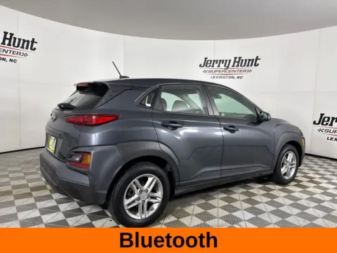 More photos of 2021 Hyundai Kona SE at Jerry Hunt Supercenter - Lexington, NC