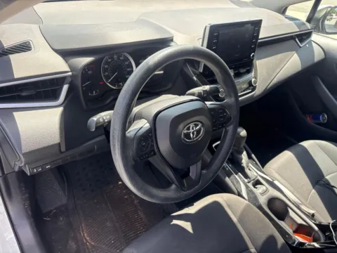 More photos of 2021 Toyota Corolla LE at Jerry Hunt Supercenter - Lexington, NC