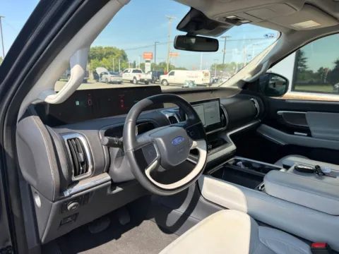 More photos of 2025 Ford Expedition Platinum at Jerry Hunt Supercenter - Lexington, NC