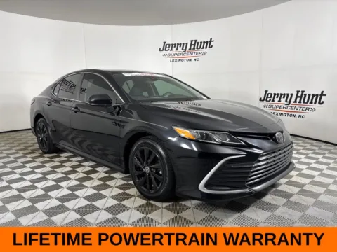 More photos of 2022 Toyota Camry LE at Jerry Hunt Supercenter - Lexington, NC