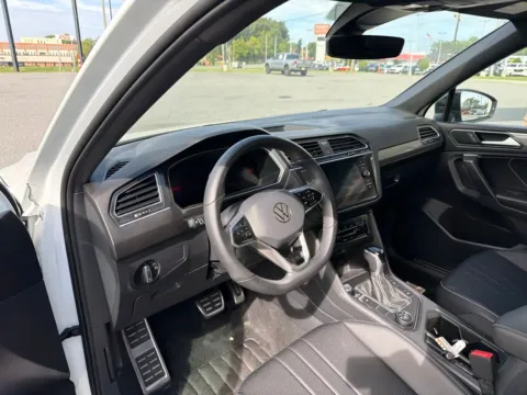 More photos of 2024 Volkswagen Tiguan 2.0T SE R-Line Black at Jerry Hunt Supercenter - Lexington, NC