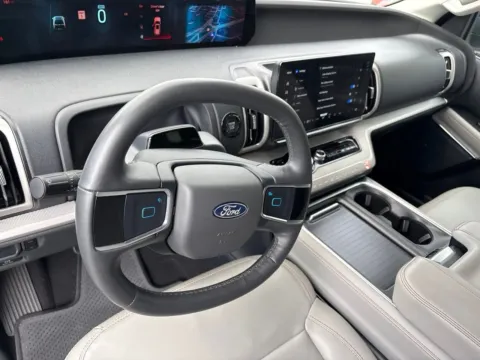 More photos of 2025 Ford Expedition Active at Jerry Hunt Supercenter - Lexington, NC