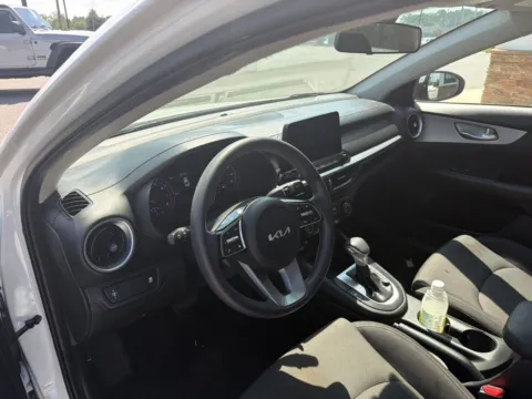 More photos of 2024 Kia Forte LXS at Jerry Hunt Supercenter - Lexington, NC