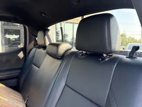 More photos of 2020 Toyota Tacoma TRD Off-Road at Jerry Hunt Supercenter - Lexington, NC
