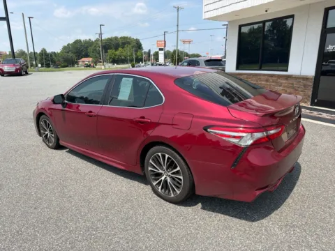 More photos of 2018 Toyota Camry SE at Jerry Hunt Supercenter - Lexington, NC