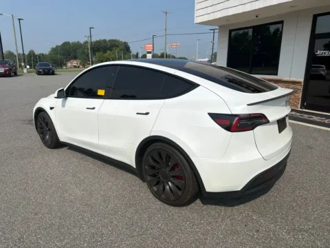 More photos of 2023 Tesla Model Y Performance at Jerry Hunt Supercenter - Lexington, NC