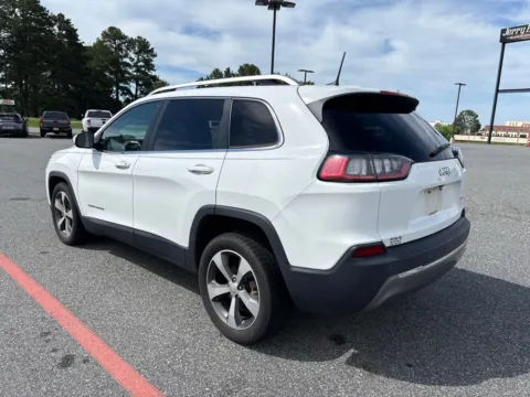 More photos of 2019 Jeep Cherokee Limited at Jerry Hunt Supercenter - Lexington, NC