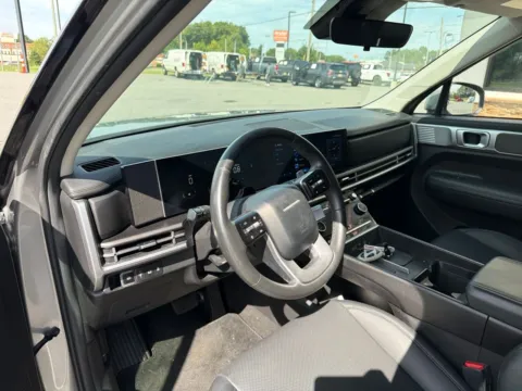 More photos of 2024 Hyundai Santa Fe SEL at Jerry Hunt Supercenter - Lexington, NC