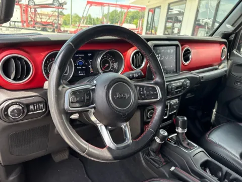 More photos of 2020 Jeep Gladiator Rubicon at Jerry Hunt Supercenter - Lexington, NC