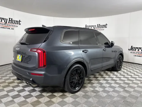 More photos of 2022 Kia Telluride SX at Jerry Hunt Supercenter - Lexington, NC