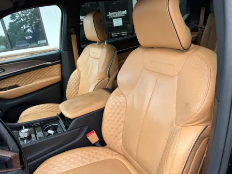 Another view of 2023 Jeep Grand Cherokee L Summit for sale in Lexington, NC at Jerry Hunt Supercenter - Lexington