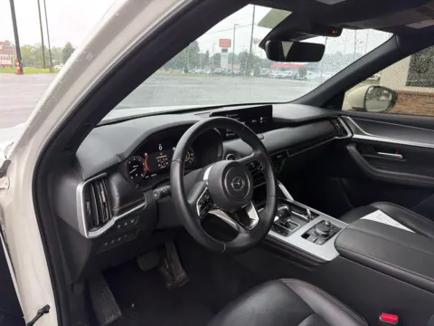 More photos of 2024 Mazda CX-90 3.3 Turbo Premium Plus at Jerry Hunt Supercenter - Lexington, NC