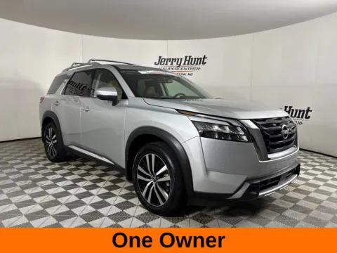 More photos of 2025 Nissan Pathfinder Platinum at Jerry Hunt Supercenter - Lexington, NC