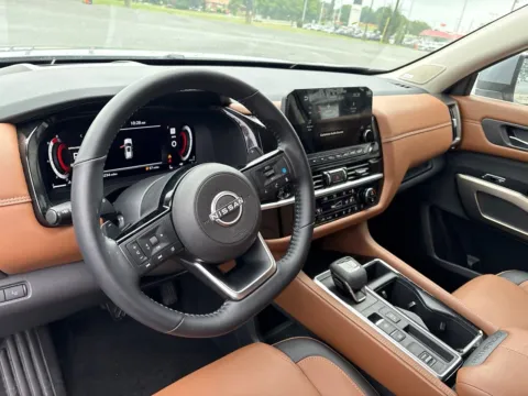 More photos of 2025 Nissan Pathfinder Platinum at Jerry Hunt Supercenter - Lexington, NC