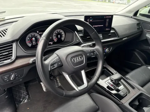 More photos of 2024 Audi Q5 45 S line Premium Plus at Jerry Hunt Supercenter - Lexington, NC