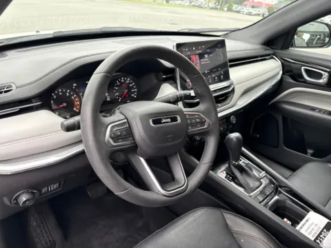 More photos of 2023 Jeep Compass Limited at Jerry Hunt Supercenter - Lexington, NC
