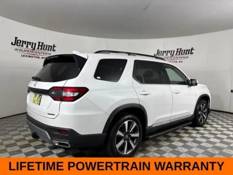 More photos of 2025 Honda Pilot Touring at Jerry Hunt Supercenter - Lexington, NC
