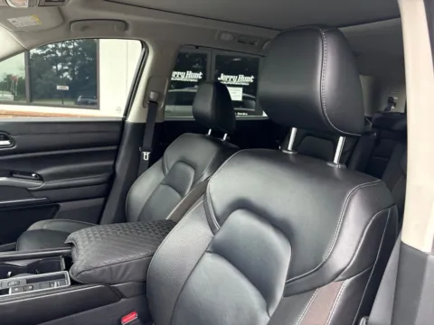 Another view of 2024 Nissan Pathfinder SL for sale in Lexington, NC at Jerry Hunt Supercenter - Lexington