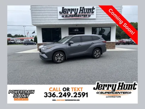 Gray 2021 Toyota Highlander XLE for sale in Lexington, NC