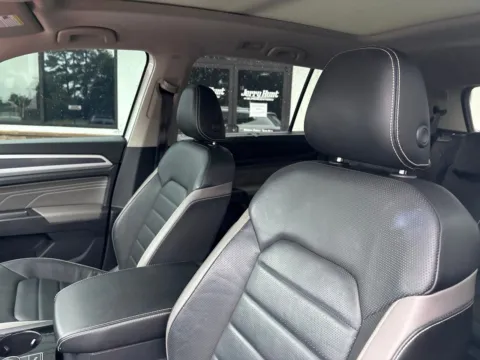 Another view of 2023 Volkswagen Atlas 3.6L V6 SEL Premium R-Line for sale in Lexington, NC at Jerry Hunt Supercenter - Lexington
