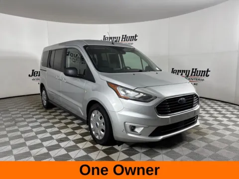 More photos of 2022 Ford Transit Connect XLT at Jerry Hunt Supercenter - Lexington, NC