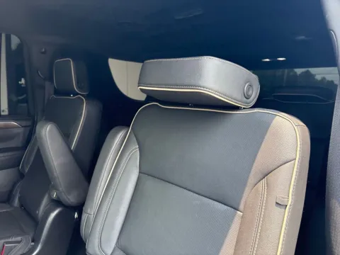 More photos of 2023 Chevrolet Suburban Premier at Jerry Hunt Supercenter - Lexington, NC