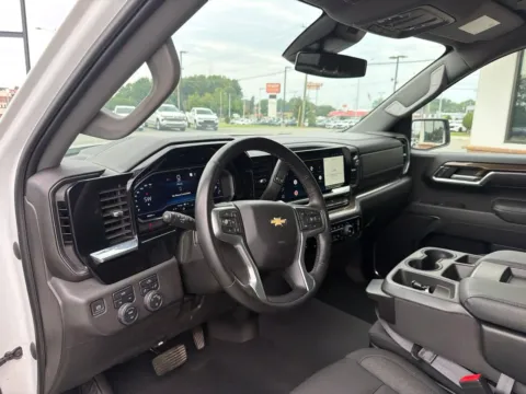 More photos of 2023 Chevrolet Silverado 1500 LT at Jerry Hunt Supercenter - Lexington, NC