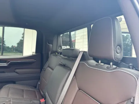 More photos of 2023 GMC Sierra 1500 Denali at Jerry Hunt Supercenter - Lexington, NC