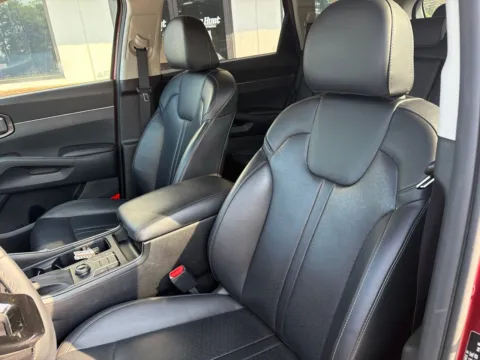 Photos of 2023 Kia Sorento S for sale in Lexington, NC at Jerry Hunt Supercenter - Lexington