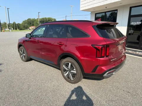 More photos of 2023 Kia Sorento S at Jerry Hunt Supercenter - Lexington, NC
