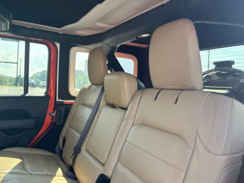 More photos of 2019 Jeep Wrangler Unlimited Sahara at Jerry Hunt Supercenter - Lexington, NC
