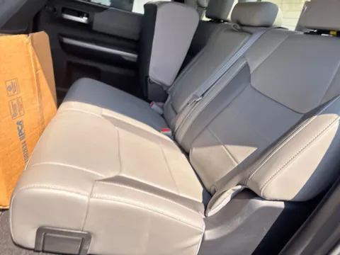 More photos of 2019 Toyota Tundra Limited at Jerry Hunt Supercenter - Lexington, NC
