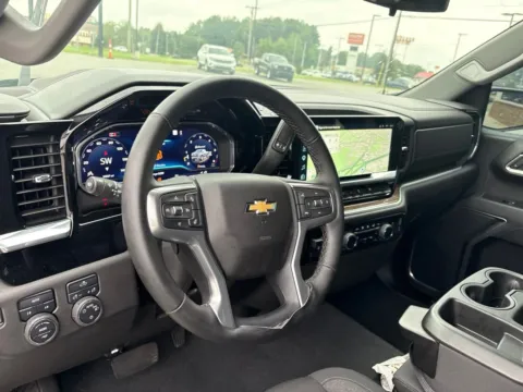 More photos of 2025 Chevrolet Silverado 1500 LT at Jerry Hunt Supercenter - Lexington, NC