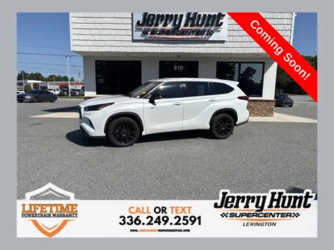 White 2022 Toyota Highlander L for sale in Lexington, NC