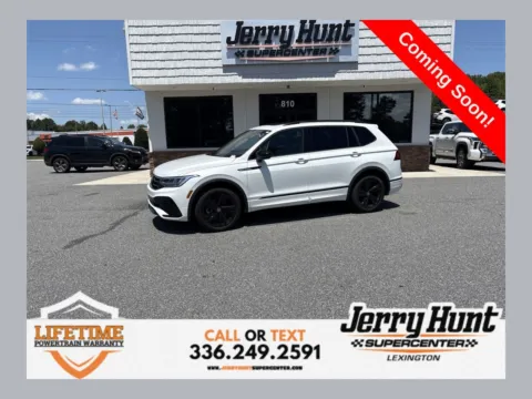 White 2024 Volkswagen Tiguan 2.0T SE R-Line Black for sale in Lexington, NC